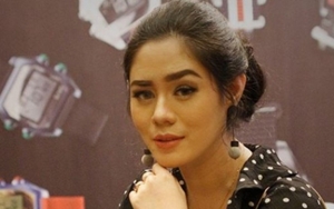 Sedih Saphira Indah Meninggal, Aktor 'Jinny Oh Jinny' Ini Ngaku Pernah Dibantu Semasa Hidup