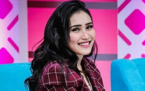  Ayu Ting Ting Pamer Foto Ngaku Keluarga Cemara, Netter Sindir Sosok Suami Hingga Singgung Nama Enji