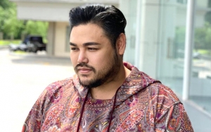  Ivan Gunawan Pamer Aksi 'Berkuda', Netter Ngakak Soroti Gaya Gemulai Hingga Jari Lentik