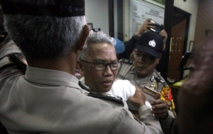Buni Yani Ternyata Sempat Nangis dan Curhat di Hadapan Jemaah Masjid Al-Barkah Sebelum Ditahan