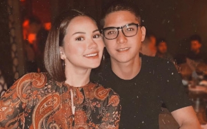  Al Ghazali Nangis-nangis di Konser Dewa 19, Alyssa Daguise Hibur Pacar Beri Ciuman Super Manis