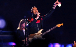 Adam Levine Tuai Kontroversi Gara-Gara Buka Baju di Super Bowl, Nama Janet Jackson Ikut Terseret