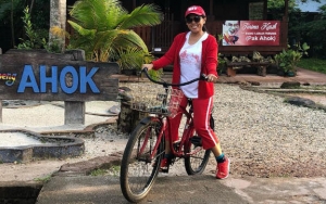 Misteri Kursi Kosong di Foto Ahok Sekeluarga, Fifi Lety Sang Adik Buka Suara