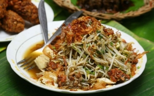 Asal Usul Lontong Balap