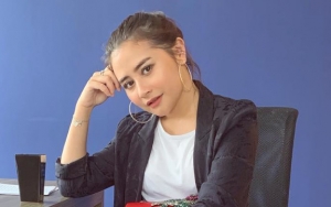 Prilly Latuconsina Tulis Kangen di Unggahan Foto Berhijab hingga Bikin Netter Adem