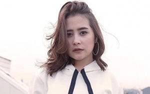 Prilly Latuconsina Isyaratkan Rindu, Penampilan Berhijab Ikuti Kajian Agama Dipuji Selangit