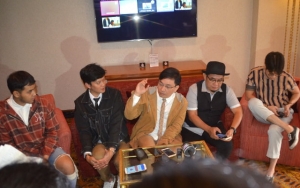 6 Potret Yovie Widianto Klarifikasi Rumor Tinggalkan Yovie & Nuno, Ungkap Fakta Sebenarnya