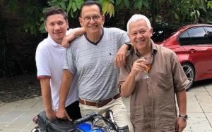 Gading Pamerkan Foto Masa Muda Roy Marten, Wajah Kembar Tapi Beda Bikin Syok