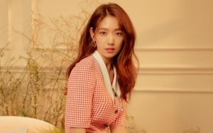 Park Shin Hye Dipuji Makin Cantik dengan Rambut Pendek