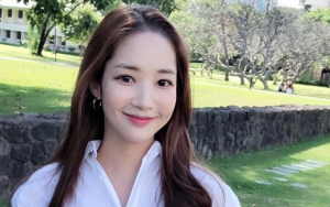 Park Min Young Posting Foto Super Seksi, Netter: Awas Masuk Angin Neng