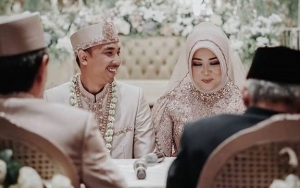 Risa Saraswati Resmi Menikah, Netter Kepo Soal Kedatangan Peter Cs