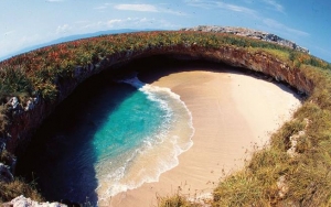 Pantai Surga, Benar-Benar Sugra Dunia
