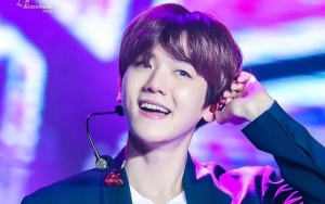 Baekhyun Pede Abis Jual Nomor Teleponnya ke Teman-Teman Sekolah