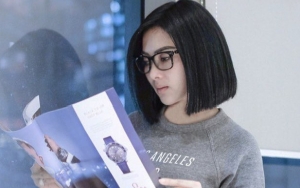 Syahrini Genit Pakai Rok Mini Hingga Dirazia dan Diledek Rini Dangdut Saat SMA