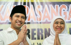Khofifah dan Emil Dardak Jenguk Ani Yudhoyono di Singapura Serta Bacakan Doa Al Fatihah
