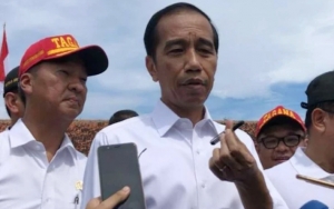 Harga Pulpen yang Dituding Jadi Alat Komunikasi Jokowi di Debat Capres Ternyata Cuma Segini
