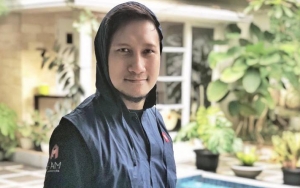 Ini yang Dilakukan Arie Untung Pasca Akun Instagram Dianggap Berbahaya
