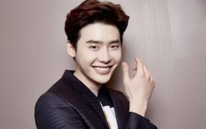 Lee Jong Suk Pamer Truk Kopi Kiriman Jung Hae In - Yoon Kyun Sang, Netter: Brother Goals