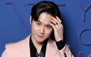 Penampilan Ganteng Suho EXO Bikin Heboh Fashion Show BVLGARI di Roma
