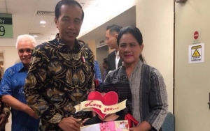 Penuh Haru, Intip Video Detik-Detik Putri Denada Bertemu Presiden Jokowi