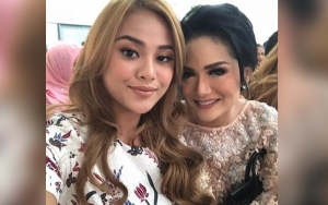 Gaya Cetar Krisdayanti Bersih Sampah Dicibir Lebay, Aurel Puji Ashanty Lebih Tulus Sebagai Ibu?