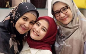  Zaskia Sungkar Gemas Cara Prilly Latuconsina Hilangkan Galau