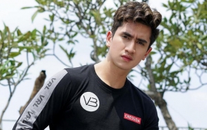 Verrell Bramasta Tanggapi Isu Putus dari Natasha Wilona, Malah Akui Dekat dengan Aktris Ini