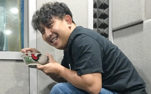 Tak Bisa Nafkahi Keluarga Selama Dipenjara, Augie Fantinus Relakan Istri Jual Sepatu Kesayangan 
