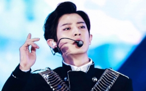 Chanyeol Dikasihani Fans Usai Posting Foto Jalan-Jalan Sendiri