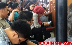 Foto Eksklusif Atiqah Datang Hingga Ratna Sarumpaet Tertunduk Depan Hakim Sidang Hari Ini