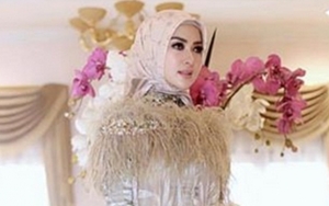 Siap Tempuh Hidup Baru dengan Reino Usai Akad Nikah, Syahrini Tulis Shalawat dan Bismillah