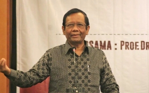 Dituduh Mobilnya Hasil Suap, Mahfud MD Polisikan Akun Twitter KakekKampret
