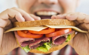 Mengurangi Nafsu Makan yang Berlebihan