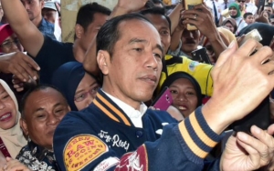 Jokowi Soal Kena Cakar Warga Saat Berkunjung ke Kendari: Perih Tapi Enak