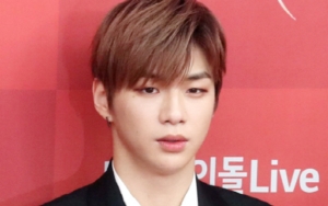 Kang Daniel Dikabarkan Ingin Akhiri Kontrak, Agensi Buka Suara