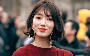 Cantiknya Park Shin Hye Bikin Terpukau di Paris Fashion Week