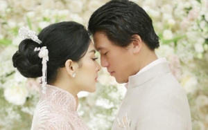 Foto Reino-Ortu Mewek Saat Sungkem Digembok, Suami Syahrini Takut Dibully Bala-Bala Luna Maya?