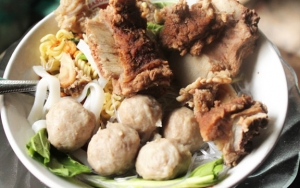 Perhatikan Tingkat Kekenyalan Bakso