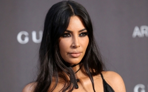 Kim Kardashian Pamerkan Kulit Wajahnya yang Rusak Akibat Psoriasis