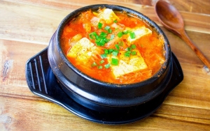 Kimchi Jjigae, Sup Pedas Pendamping Nasi