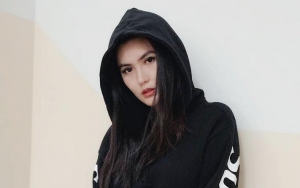 Usai Mobil Mewah Rp 5 Miliar, Angela Lee Dikado Sang Pacar Cincin Berlian Saat Ulang Tahun
