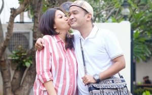  Ruben Onsu Pastikan Istri Lahiran di Singapura, Pose Sarwendah Naik Pesawat First Class Disorot