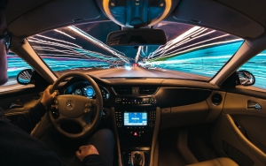 Dilarang Mengemudikan Mobil