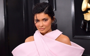 Kylie Jenner Lagi-Lagi Dirumorkan Hamil Anak Kedua Gara-Gara Unggah Foto Seksi Ini