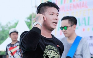 Sempat Berseteru, Keakraban Andika Kangen Band Dengan Istri Keempat dan Anak Malah Tuai Sindiran