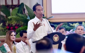  Siasati Anjloknya Harga Sawit, Jokowi Ajak Petani Beralih Tanam Durian