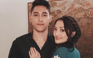  Siti Badriah Lamaran, Ini Seserahan Unik Yang Dibawa Calon Suami