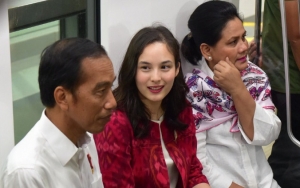 Chelsea Islan Jajal MRT Sambil Ngevlog Bareng Presiden Jokowi, Ungkap Rasa Antusias dan Penuh Syukur