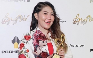 Via Vallen Panen Bullyan Usai Posting Penjelasan Berat Badan, Sindir Haters Lewat Tulisan Ini