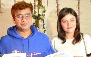 Billy Syahputra Lagi-Lagi Bantah Putus, Ngaku Cinta Sepenuh Hati Pada Hilda Vitria